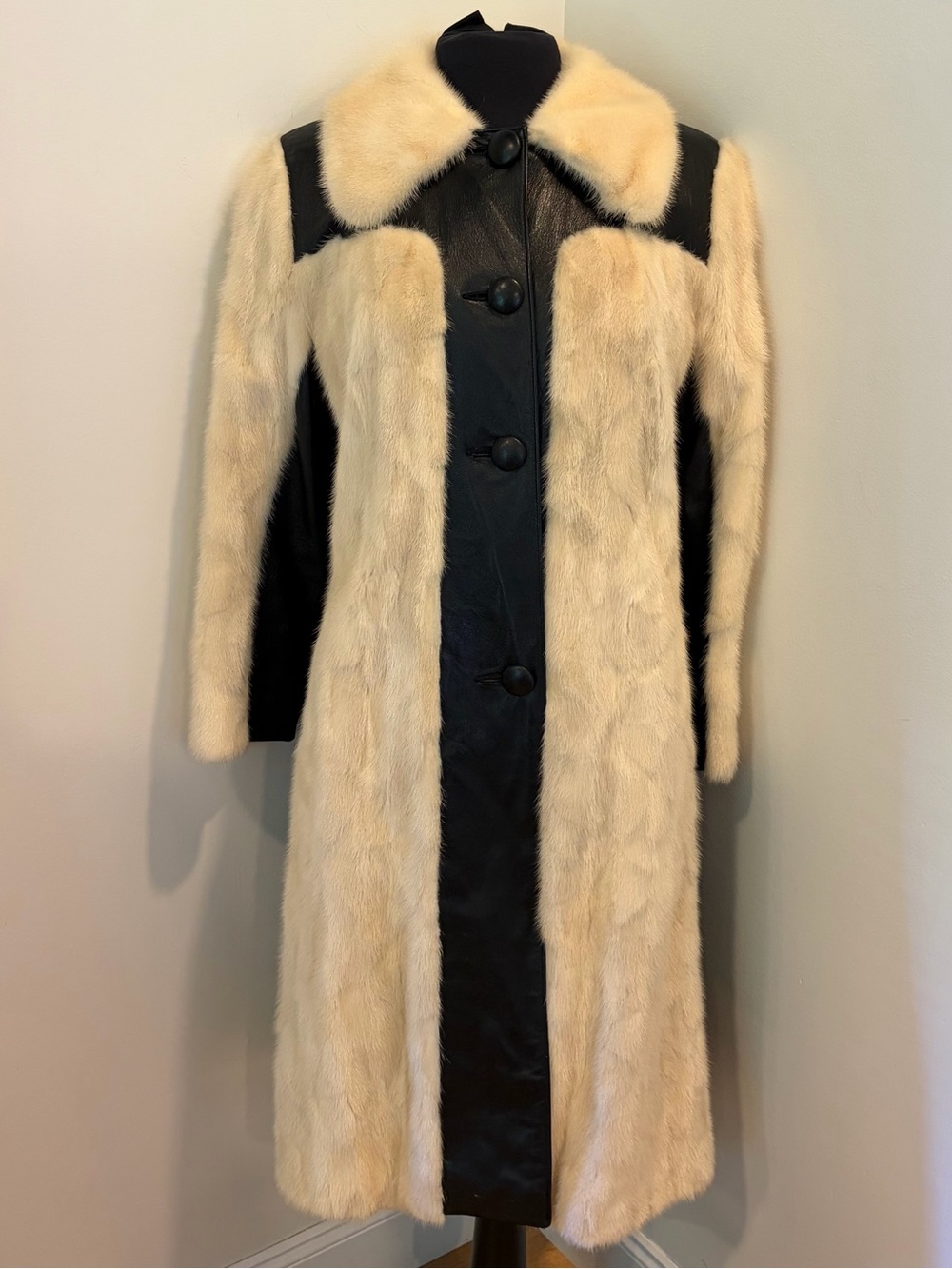 Vintage 70s White Mink Fur Black Leather Coat Funnel Neck Patchin Furs M L⁠
